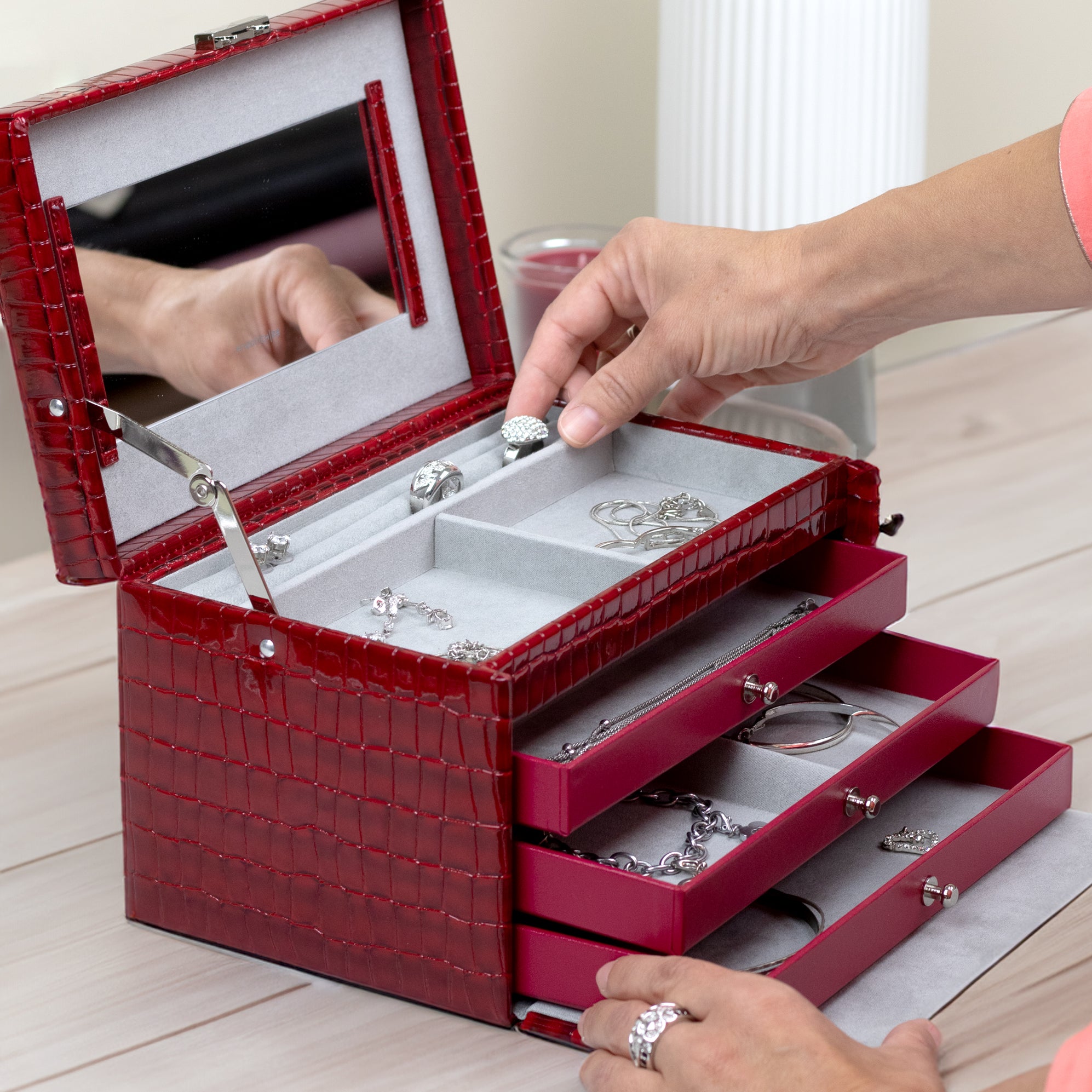 Jolie jewelry box in Kroko optics