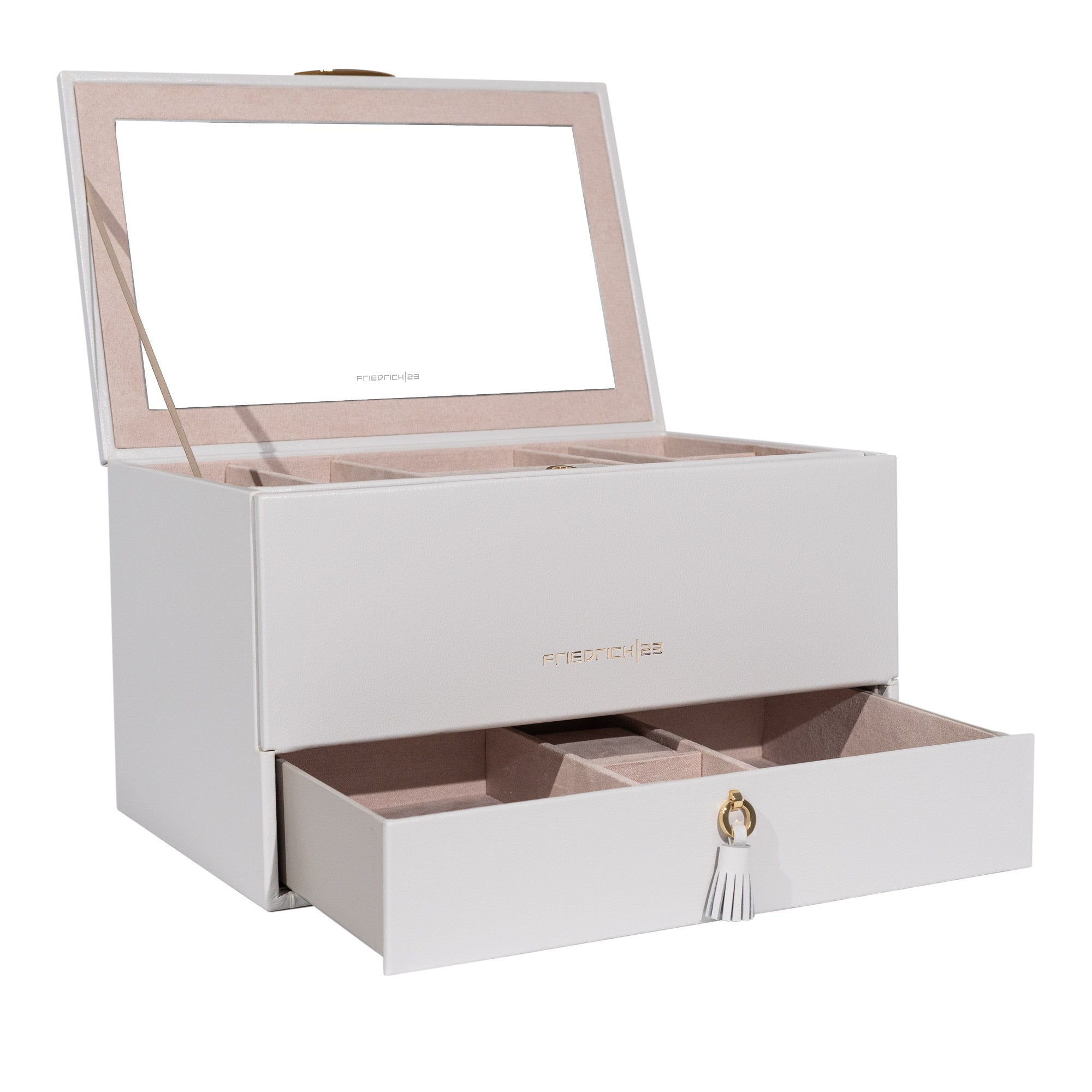 Geöffneter hellgrauer Schmuckkoffer aus Leder mit großem Spiegel und Fächern, sowie Lade mit Zierquaste. Schrägansicht.