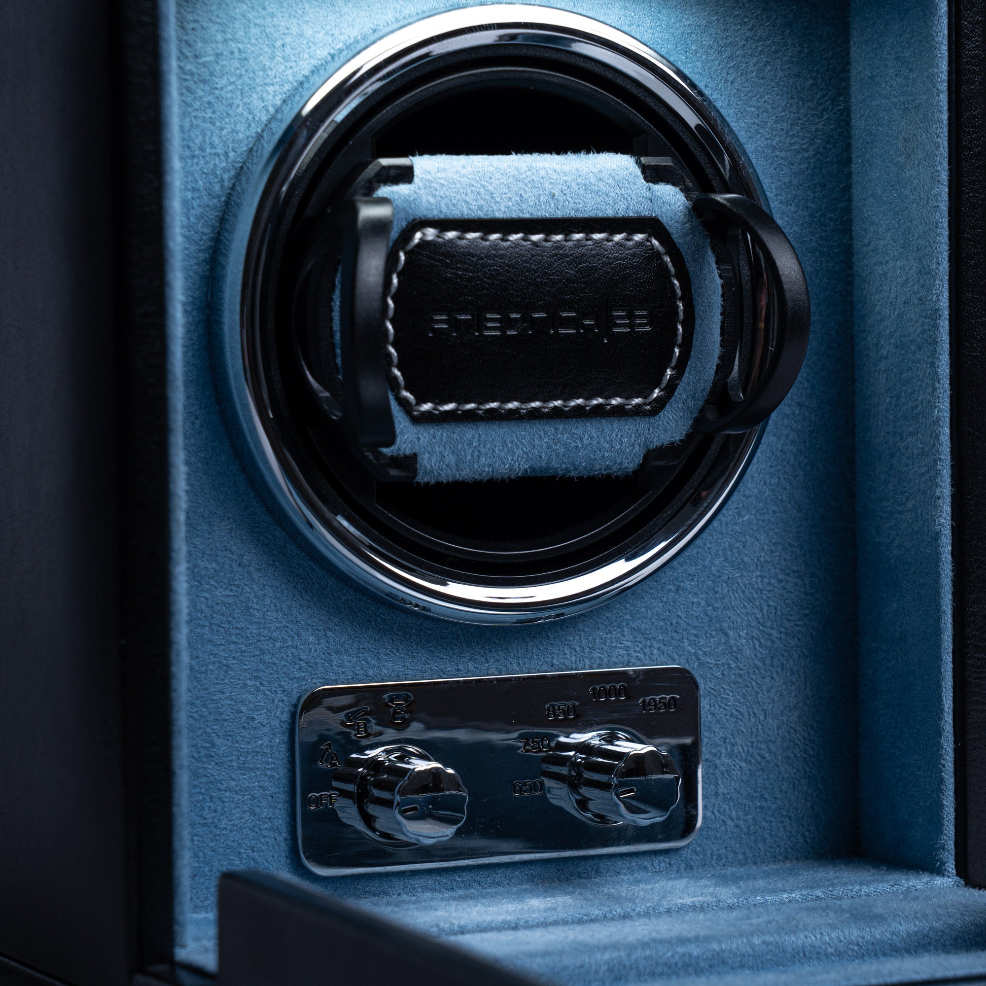 BOND Uhrenbeweger für 1 Uhr mit LED Beleuchtung