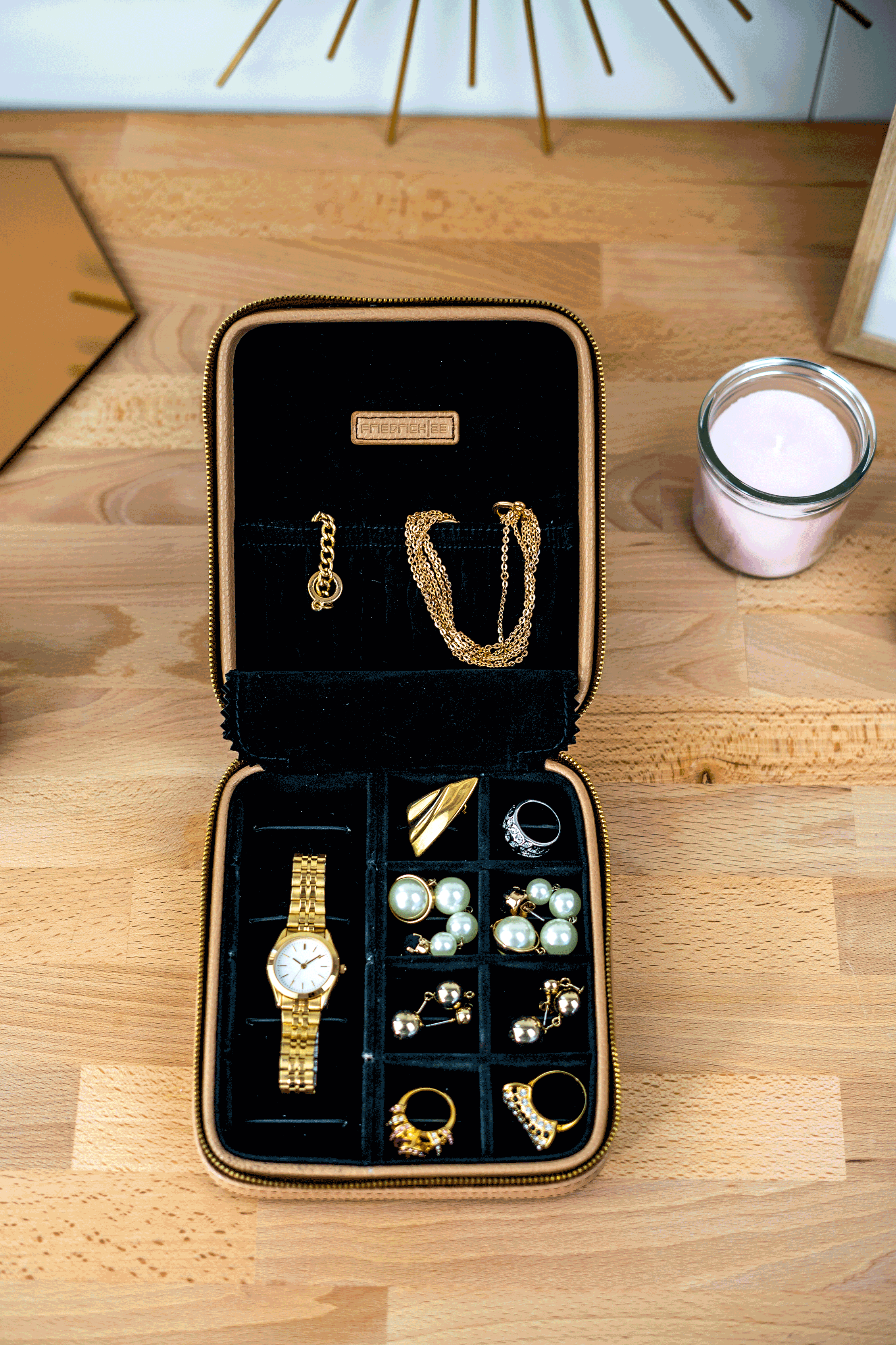 Ascot jewelry and watch case