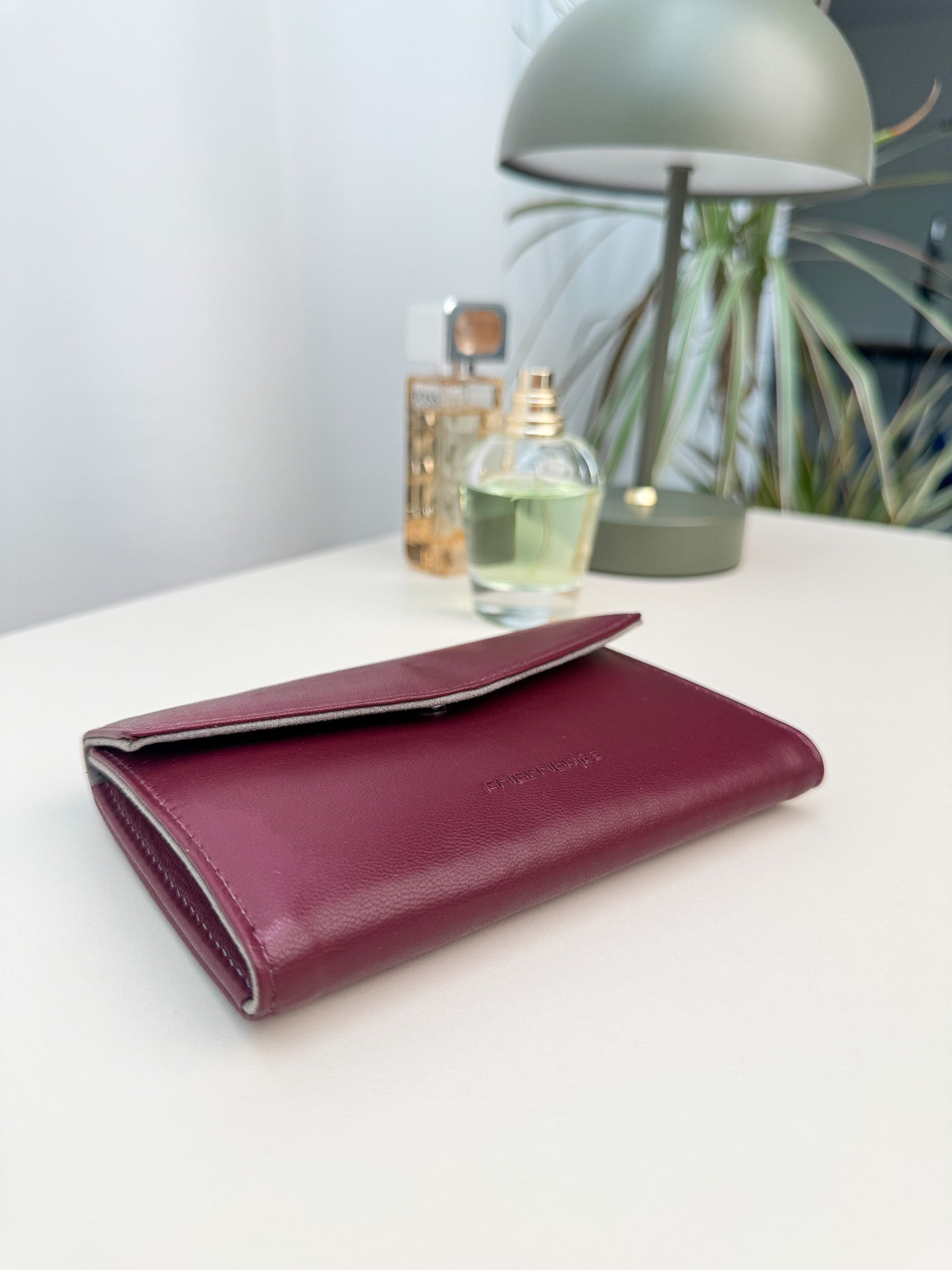 SIENNA manicure case - leather