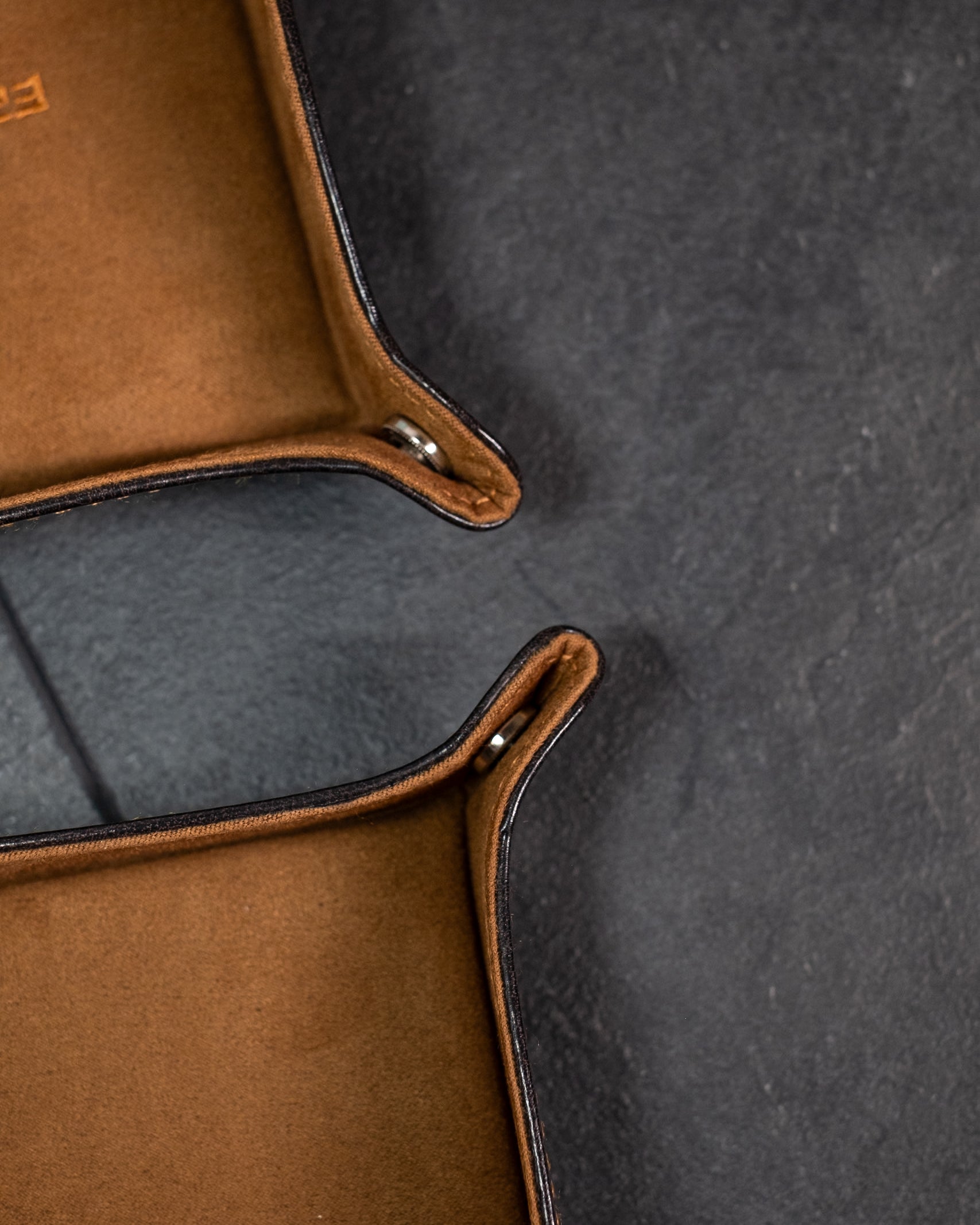 BOND Taschenleerer Set