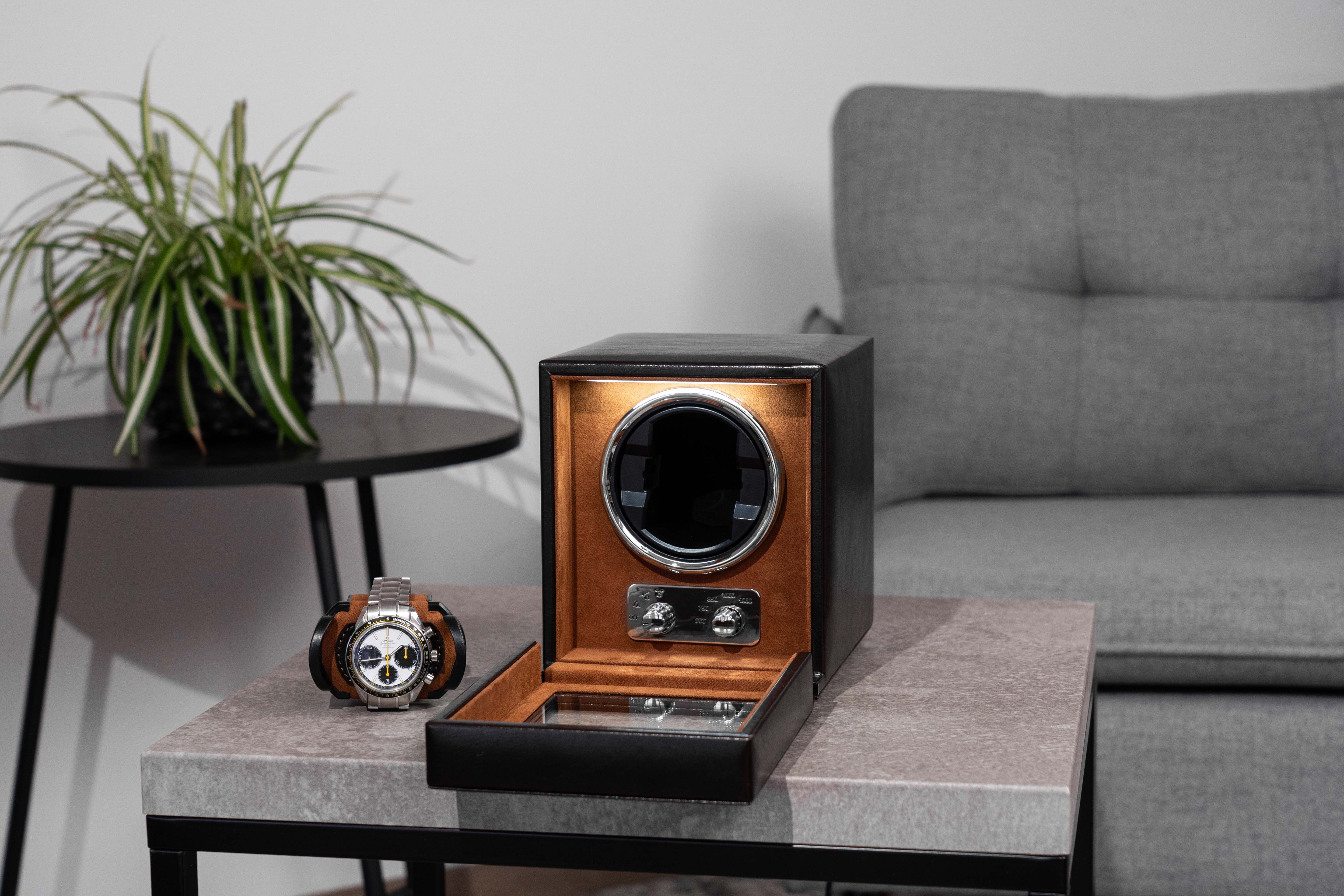 BOND Uhrenbeweger für 1 Uhr mit LED Beleuchtung