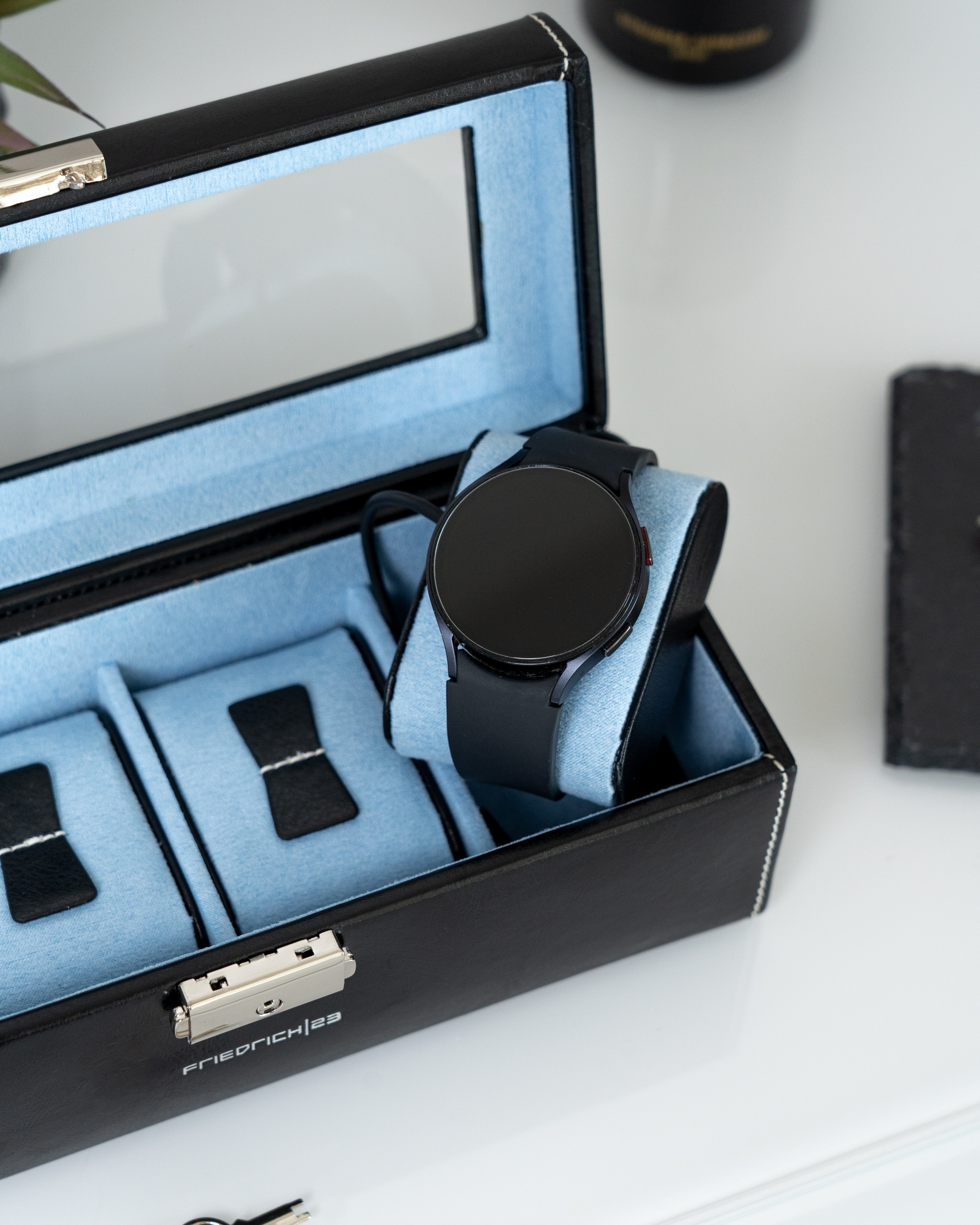 BOND Uhrenbox für 4 Uhren mit Glasdeckel