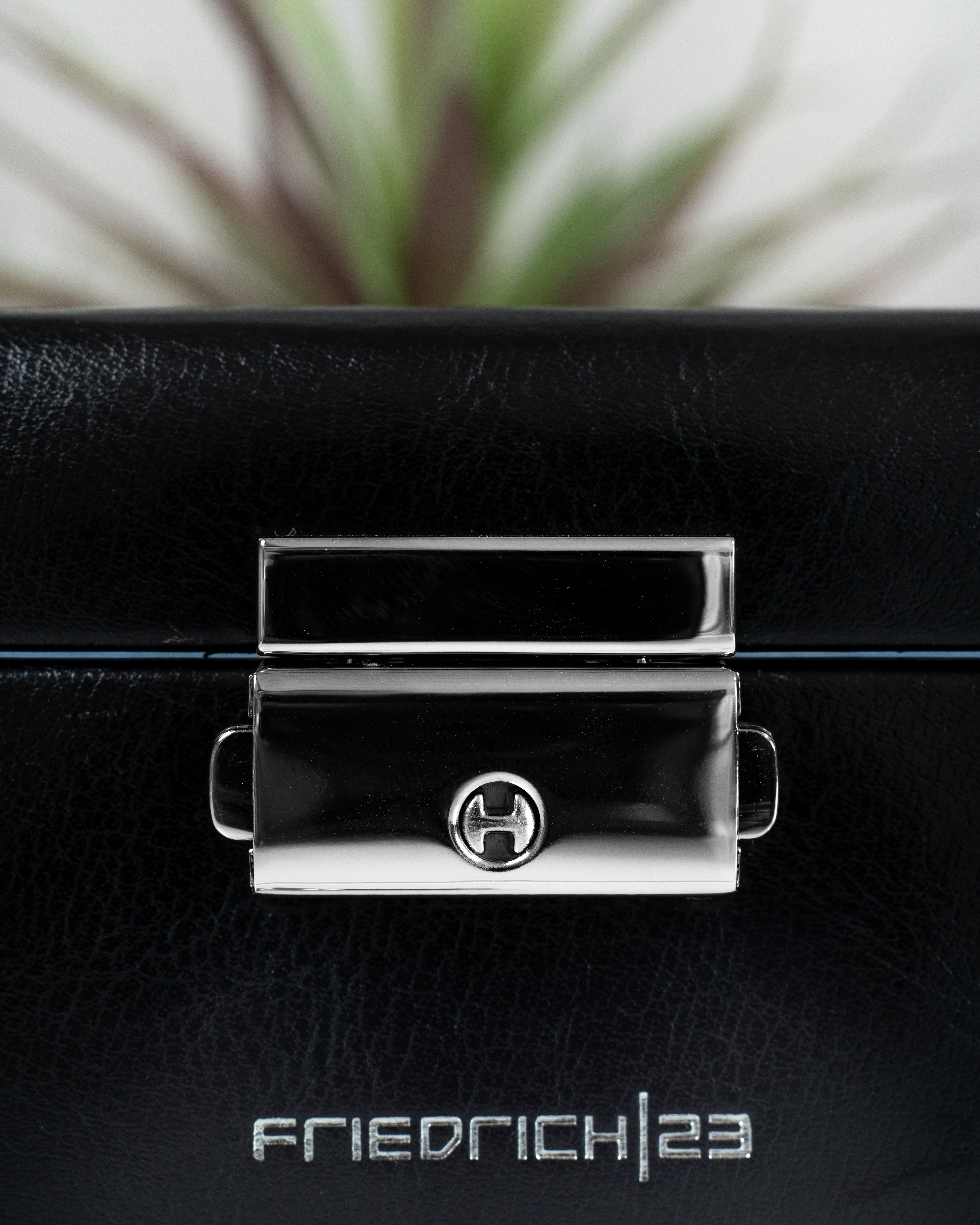 BOND Uhrenbox für 4 Uhren mit Glasdeckel