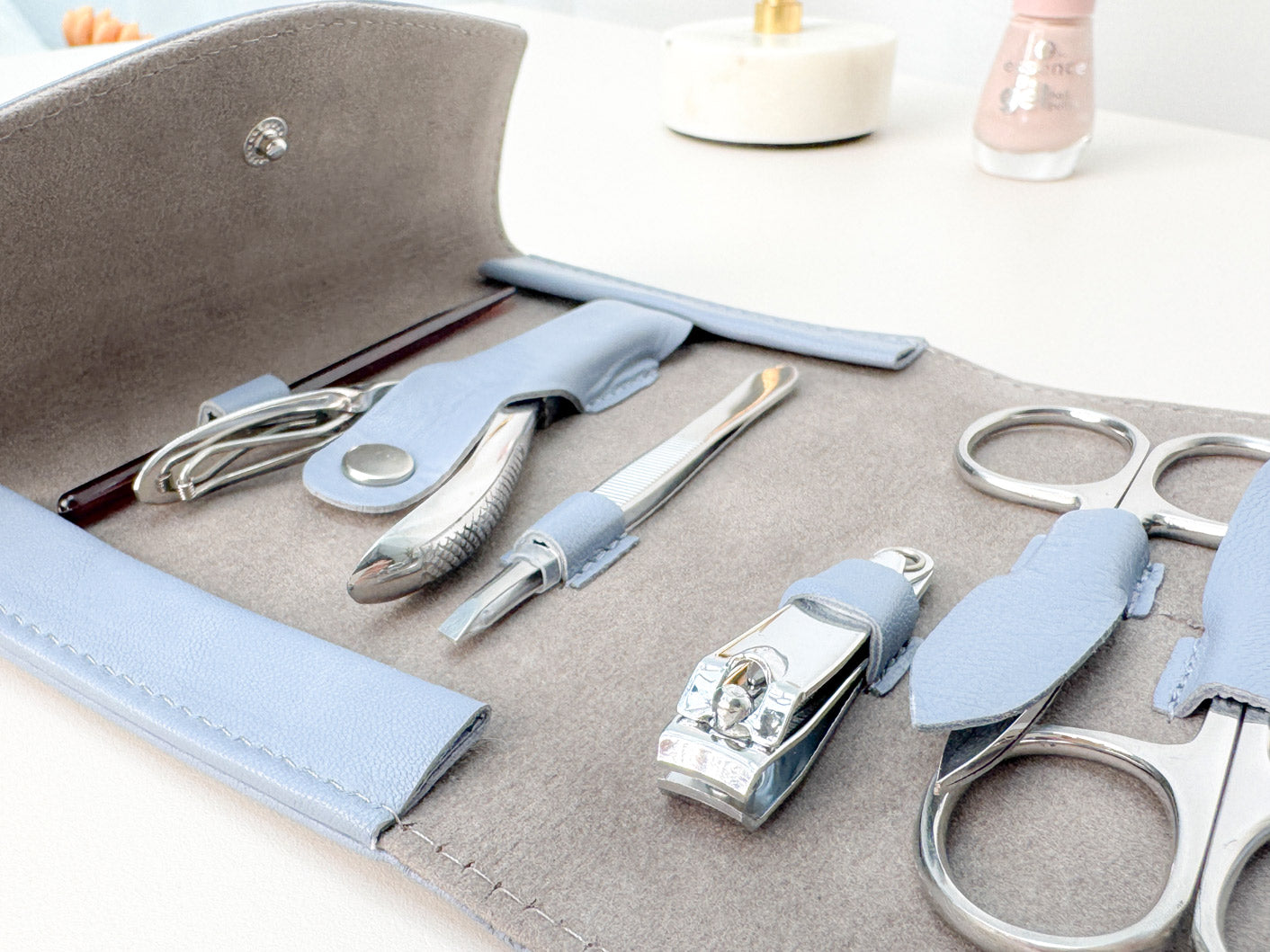 SIENNA manicure case - leather