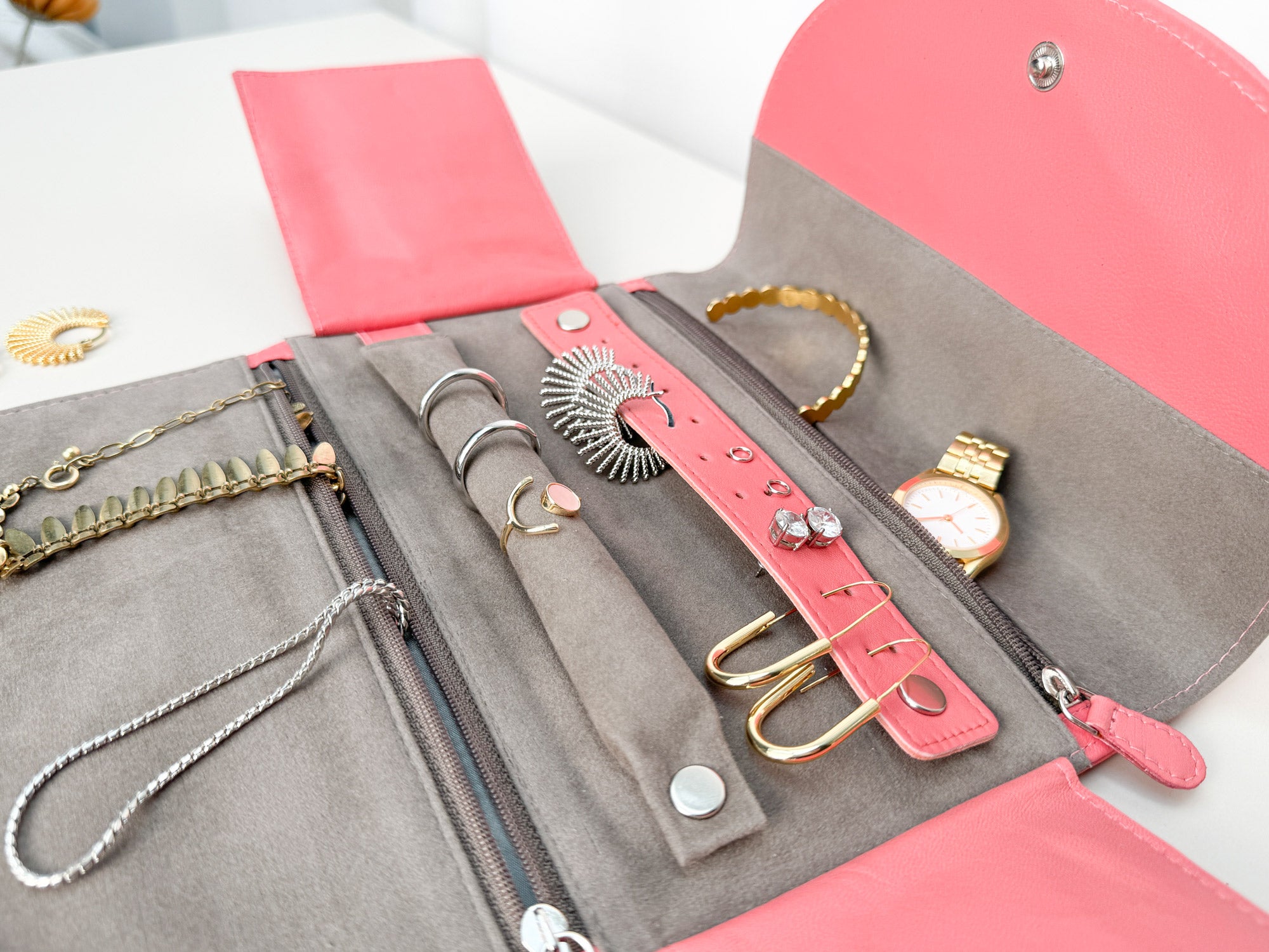 SIENNA jewelry roll large - leather