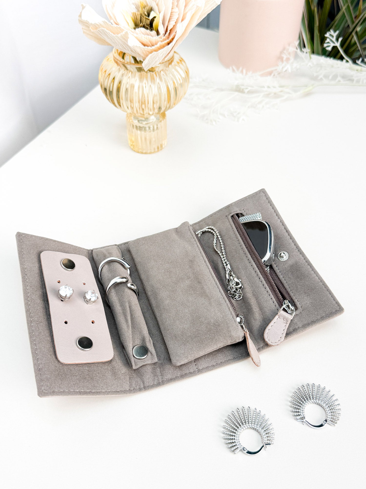 SIENNA jewelry roll small - leather