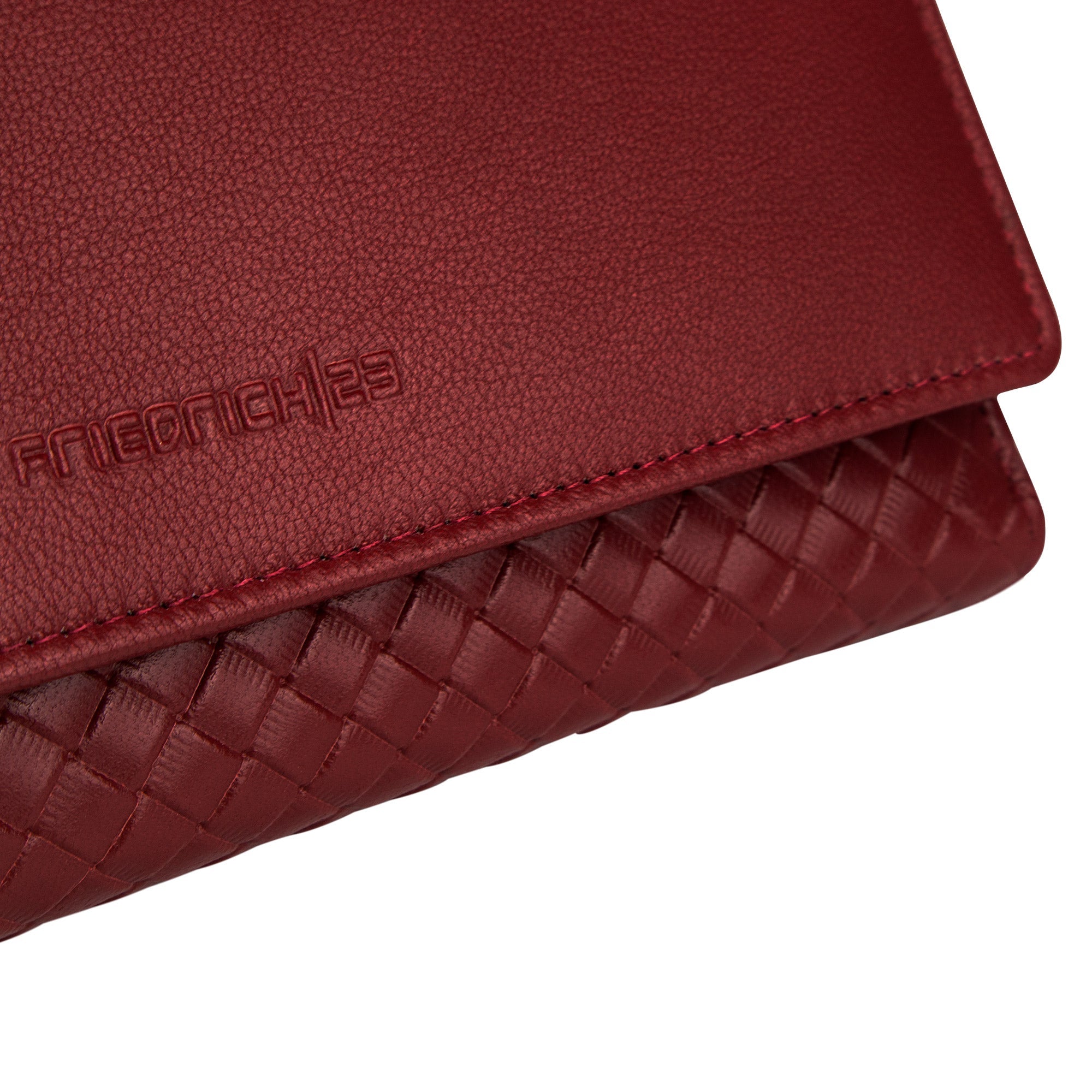Cloe wallet women made of leather with cell phone compartment & RFID