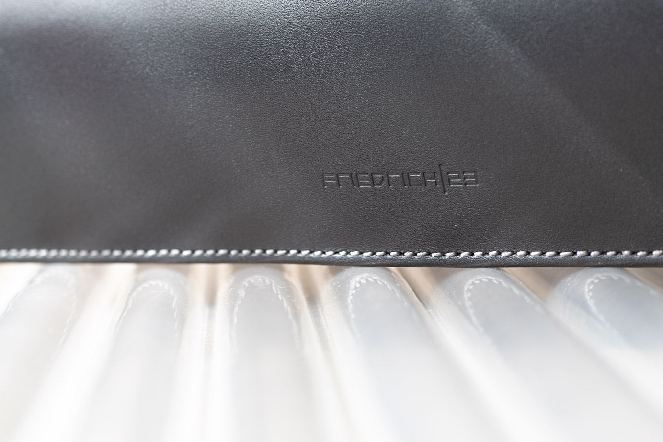 INFINITY Uhrenetui für 3 Uhren aus Leder