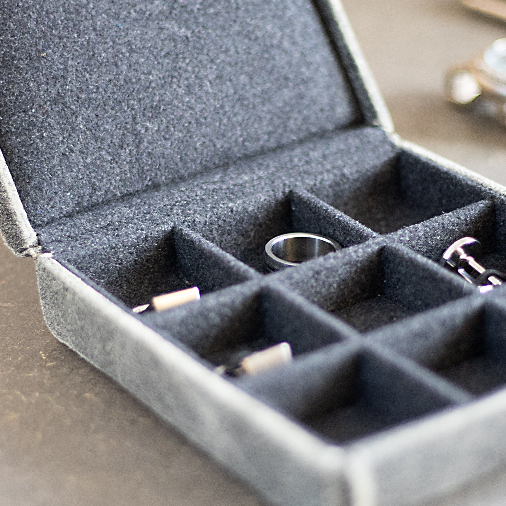 CUBANO Schmucketui aus Leder