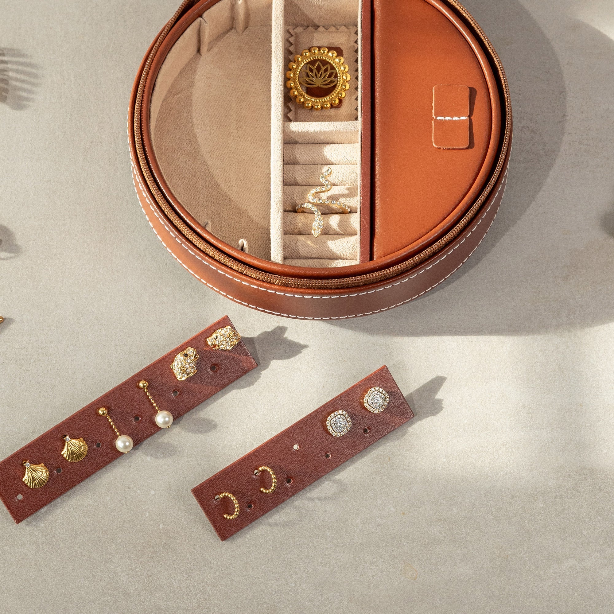 Ohrstecker richtig im Schmuckkasten lagern: So bleibt dein Schmuck wie neu