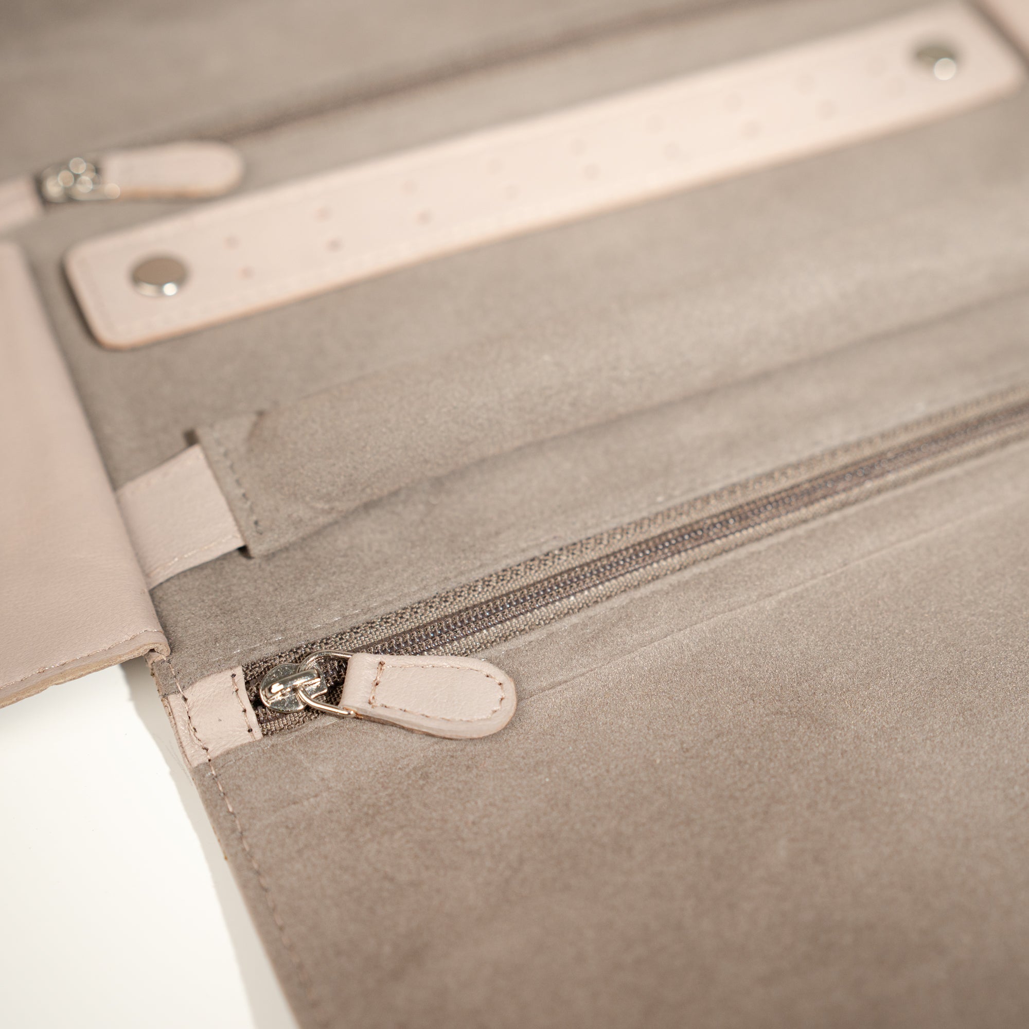 SIENNA Schmuckrolle groß -  Leder