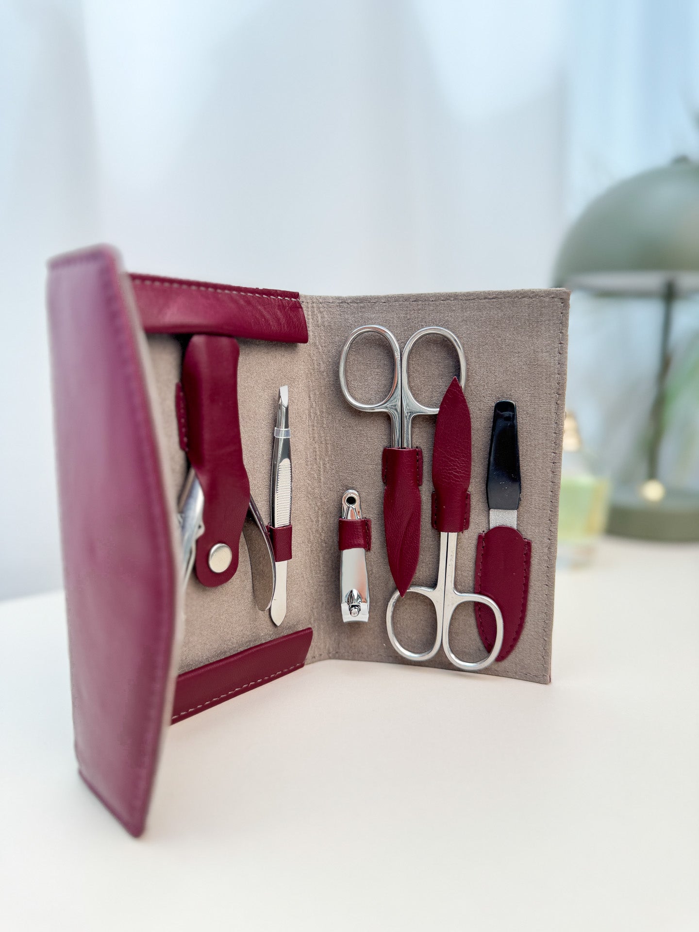SIENNA manicure case - leather