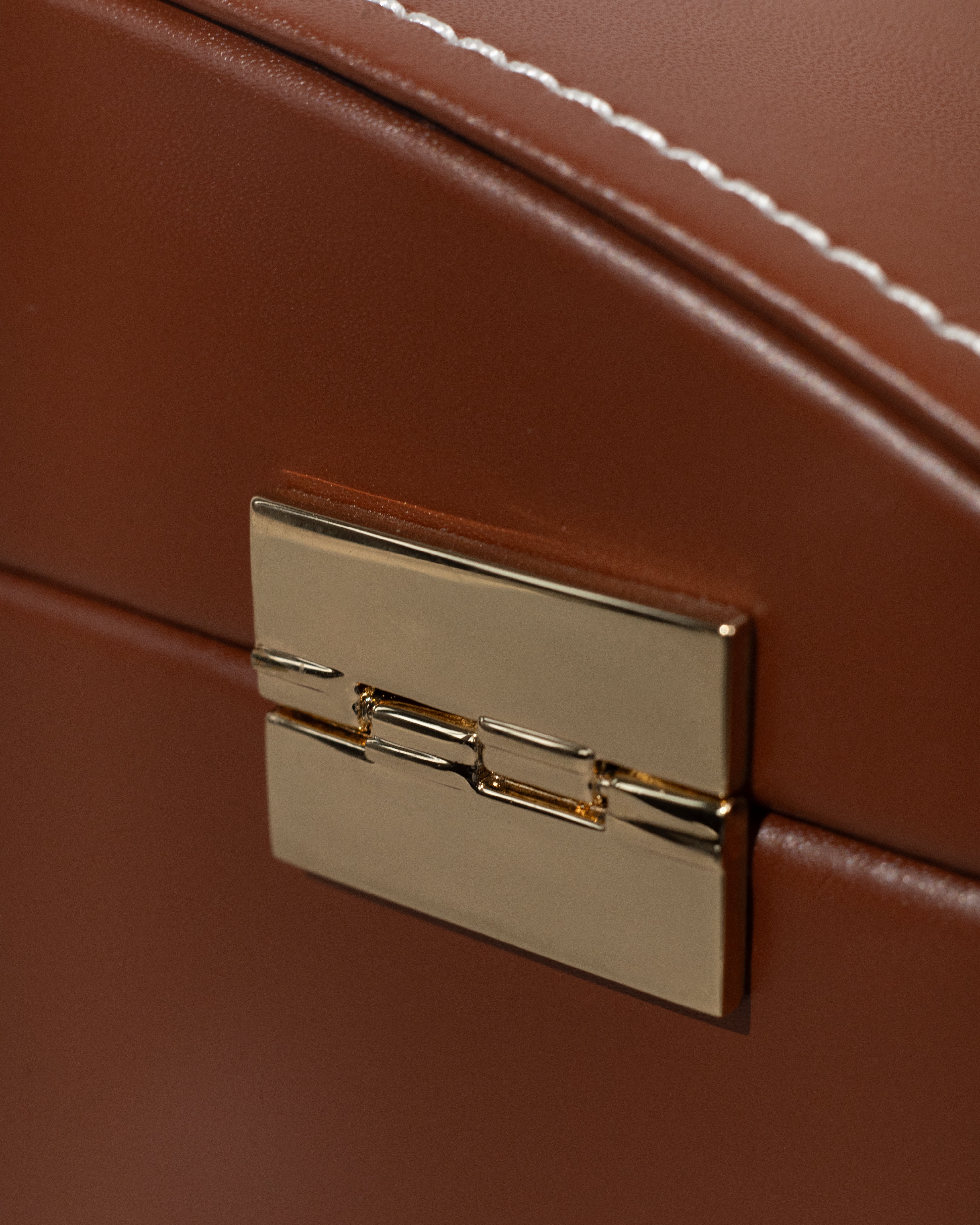 Cordoba jewelry box made of leather