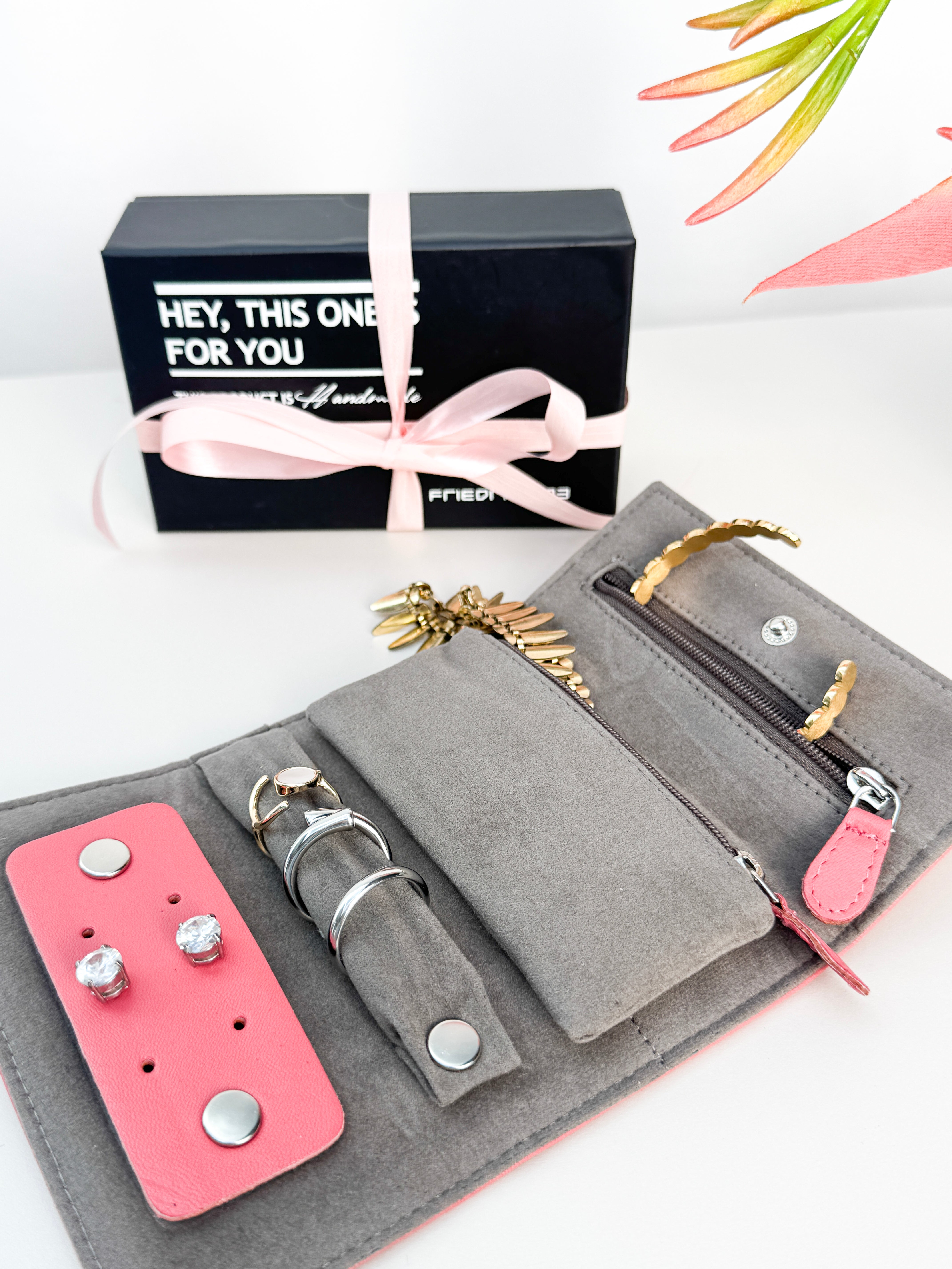 SIENNA jewelry roll small - leather